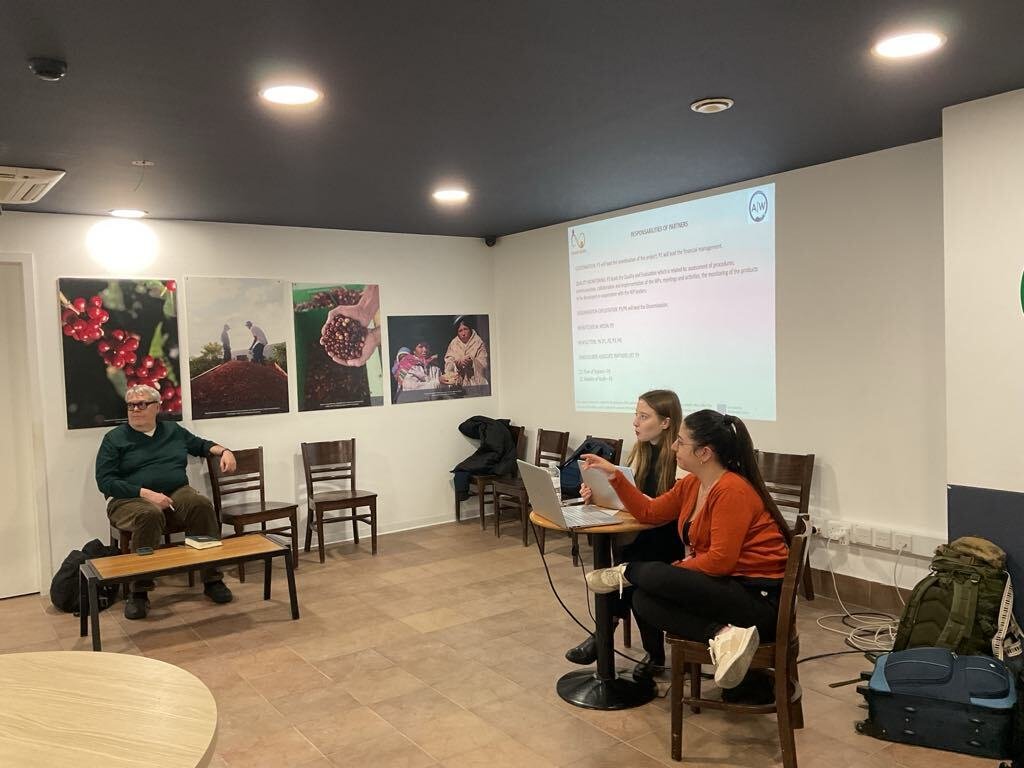 b1914d85-27f5-4ba9-afbf-1b4462c576f2